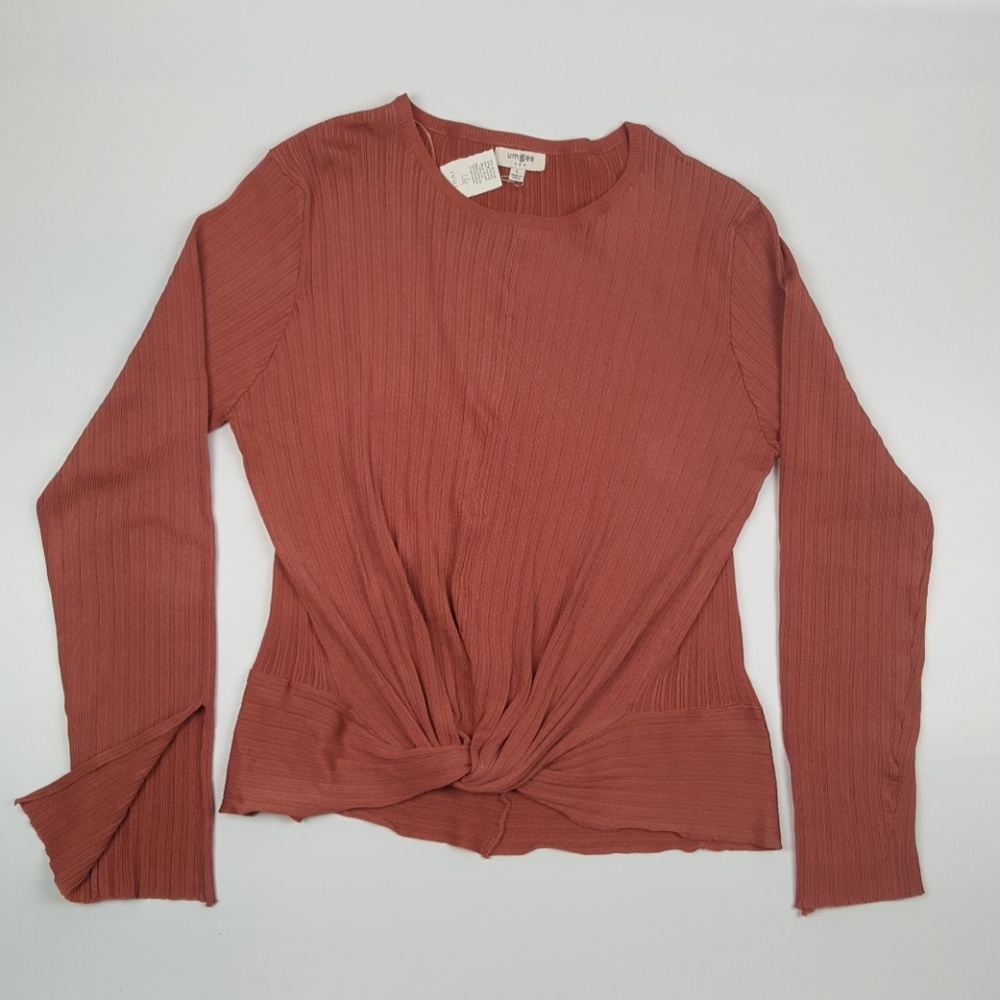 Blush Front Twist Split Sleeve Top {Umgee USA}